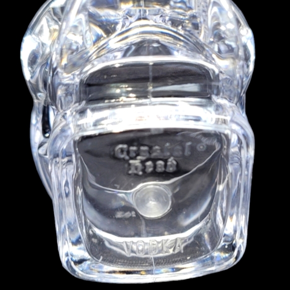 NEW 4"CRYSTAL HEAD" VODKA SKULL PLASTIC SHOT GLASSES - Picture 6 of 8